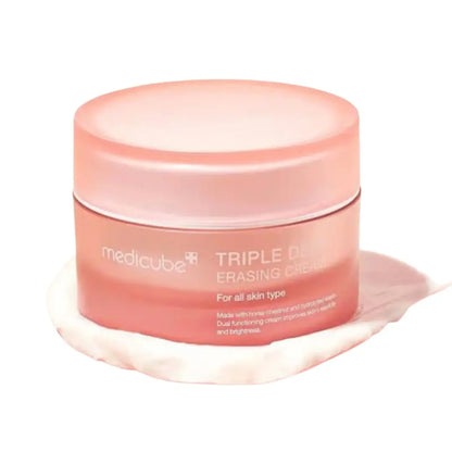 Key ingredients: triple collagen, elastin, hyaluronic acid | Medicube